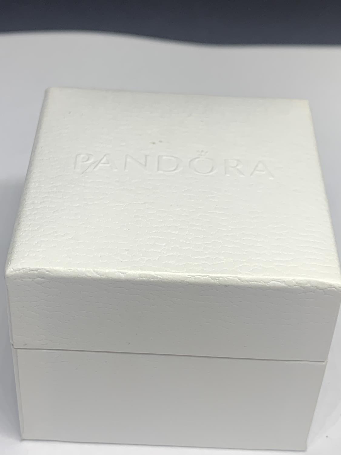 A PANDORA FLOWER RING SIZE N AND A PAIR OF MATCHING EARRINGS IN A PRESENTATION BOX - Image 3 of 3