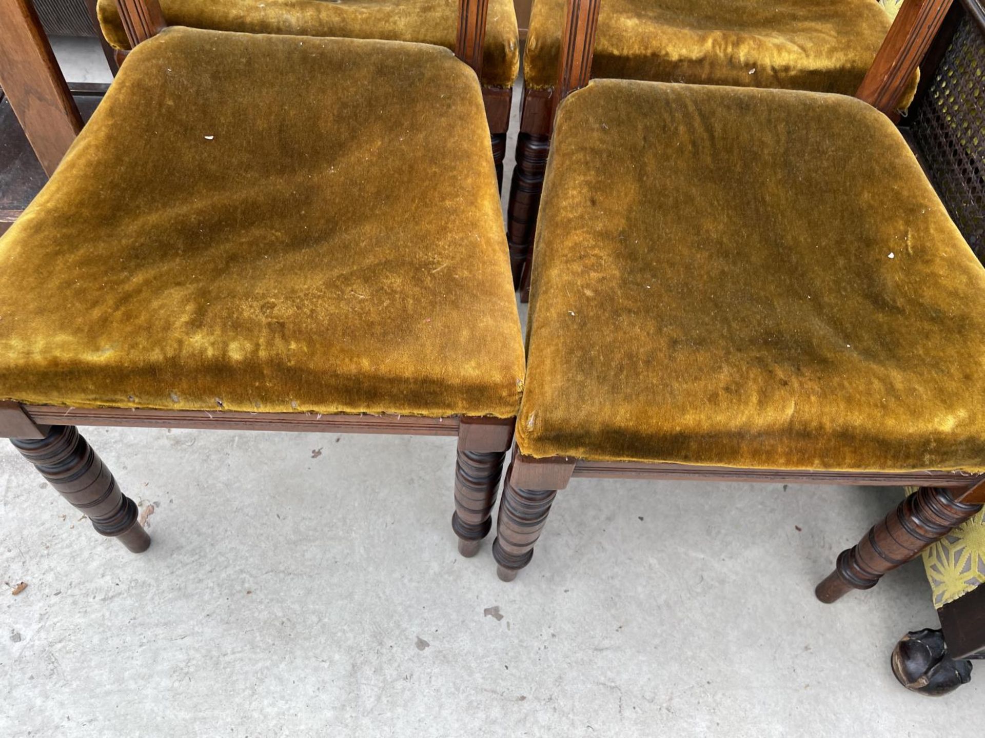 FOUR EDWARDIAN MAHOGANY DINING CHAIRS - Image 3 of 4