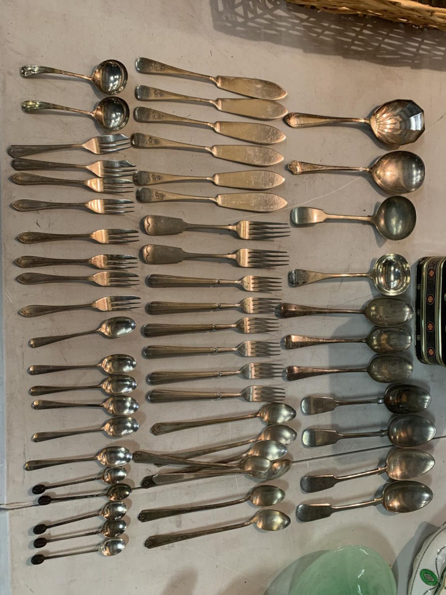 A LARGE SELECTION OF FLATWARE INCLUDING SERVING SPOONS, FISH KNIVES AND CAKE FORKS - Image 3 of 3