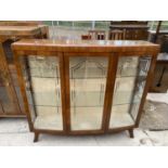 A MID 20TH CENTURY MAHOGANY DISPLAY CABINET WITH SILVERED DOORS, 48" WIDE