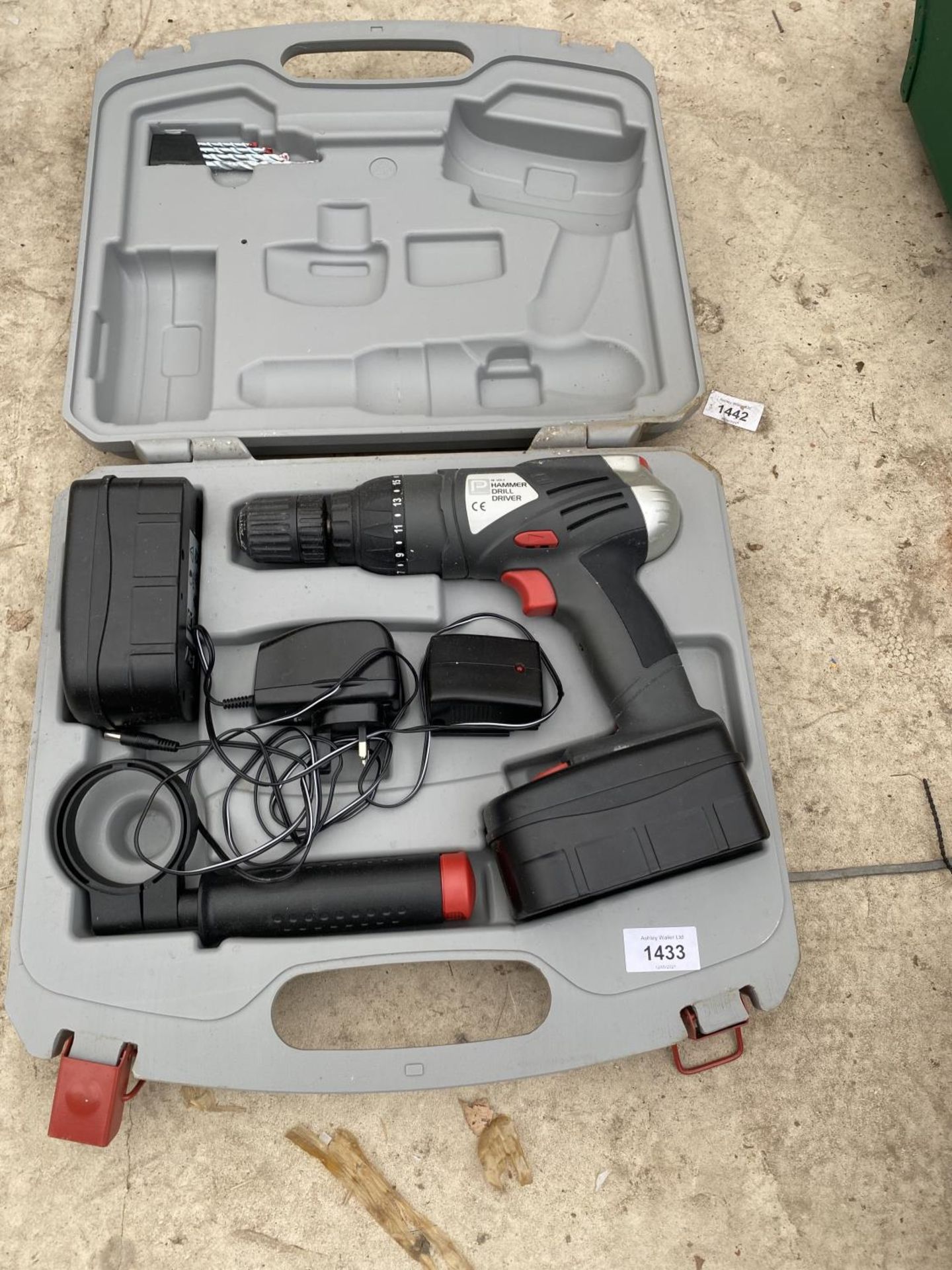 A BATTERY POWERED 18V HAMMER DRILL DRIVER