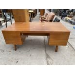 A LARGE EXECUTIVE STYLE TEAK DESK L:72"X W:36" WITH FIVE LOCKABLE DRAWERS