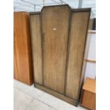 A MID 20TH CENTURY OAK WARDROBE