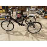 AN AS NEW RIDGEYARD TRICYCLE WITH SEVEN SPEED SHIMANO GEAR SYSTEM AND ADDITIONAL PARTS - IT IS 2