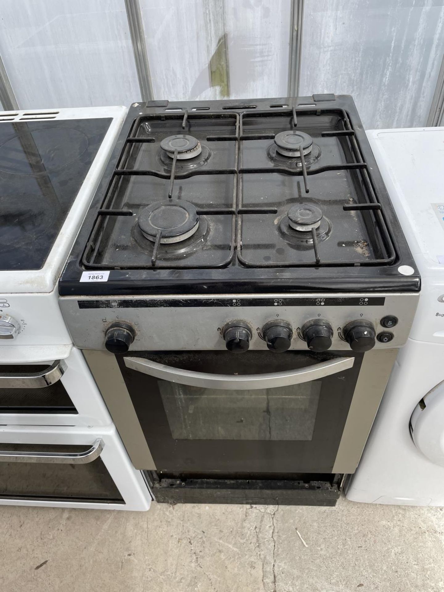 A FREE STANDING OVEN AND HOB