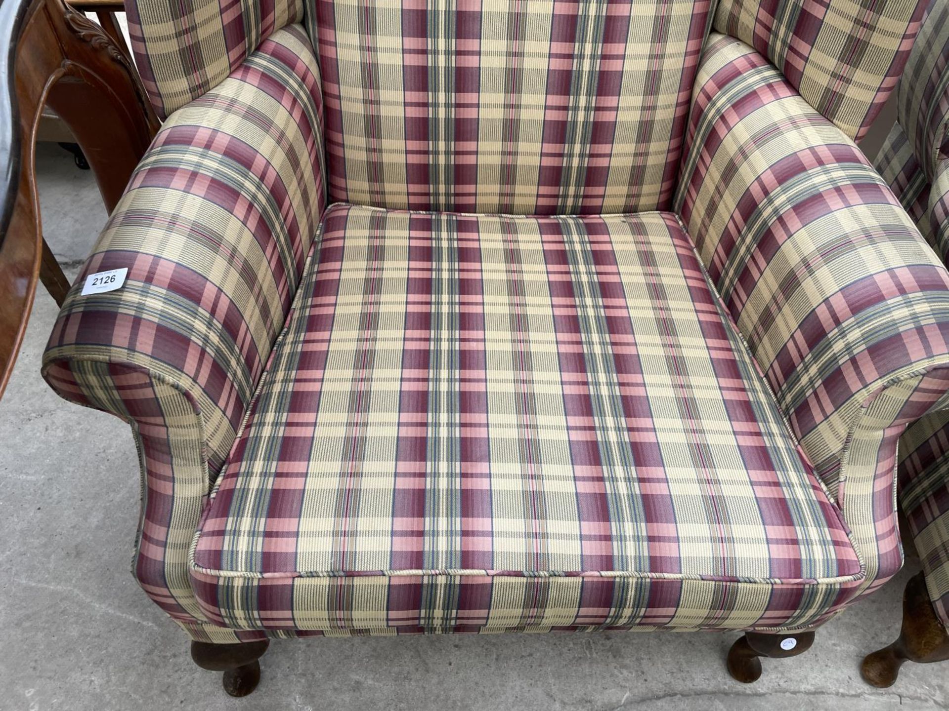 A PAIR OF WING BACK FIRESIDE CHAIRS ON FRONT CABRIOLE LEGS - Image 3 of 7