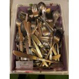 A LARGE QUANTITY TO INCLUDE SOME VINERS STAINLESS STEEL CUTLERY (160 TOTAL) (100 VINERS)