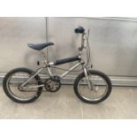 A CHILDREN'S UNIVERSAL BMX BIKE