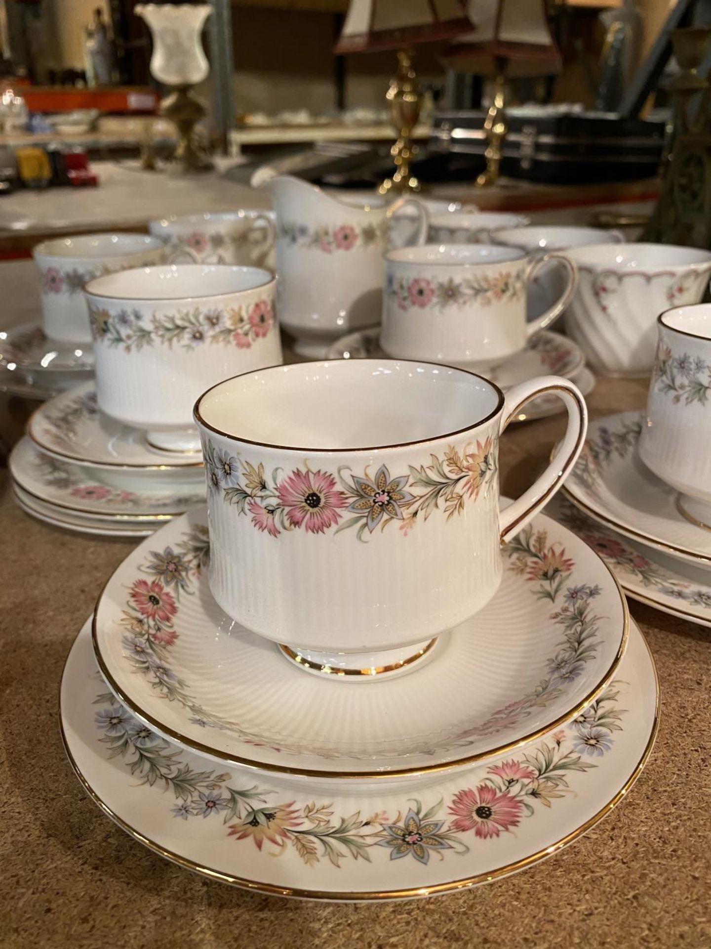 FIVE SETS OF OF PARAGON BELINDA TRIOS WITH SUGAR BOWL CREAMER AND SERVING PLATE. PLUS SIX - Image 2 of 4