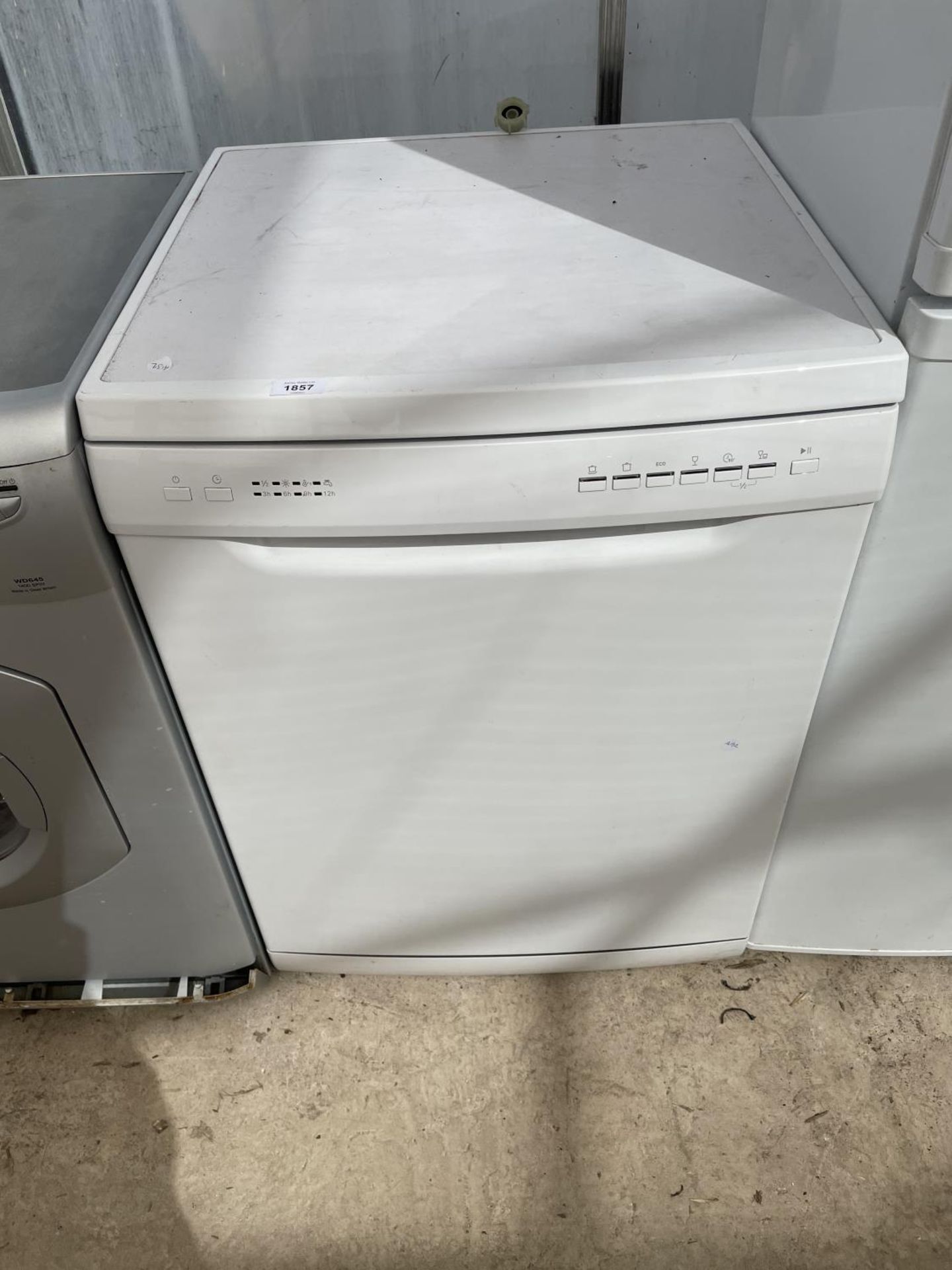A WHITE CURRYS ESSENTIAL DISH WASHER BELIEVED WORKING BUT NO WARRANTY