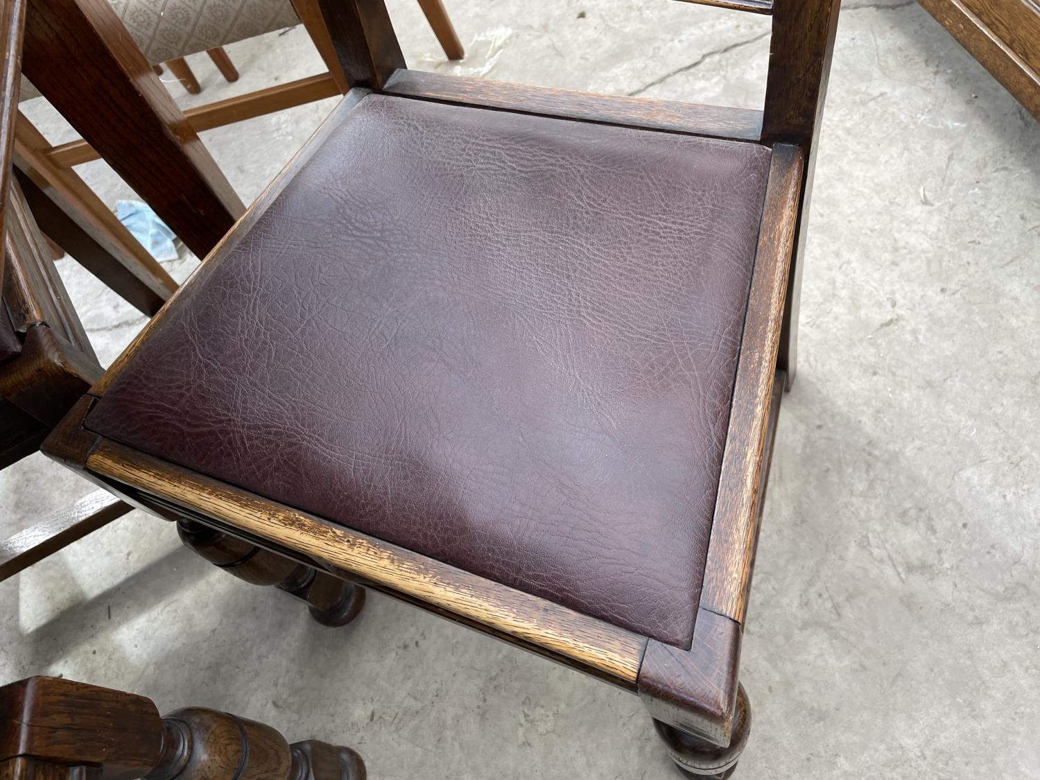 AN EARLY 20TH CENTURY OAK FOLD-OVER DINING TABLE WITH SCISSOR ACTION MECHANISM (PATENT NO.382428) - Image 3 of 8