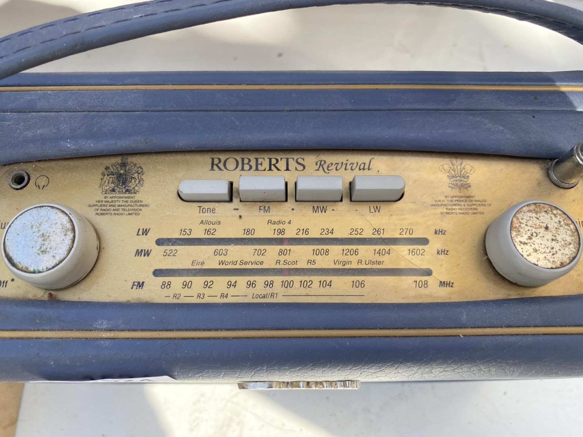 A ROBERTS REVIVAL RADIO - Image 2 of 2