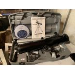 A TELESCOPE 262 POWER WITH TRIPOD, INTERCHANGEABLE EYEPIECES ETC IN CARRYING CASE