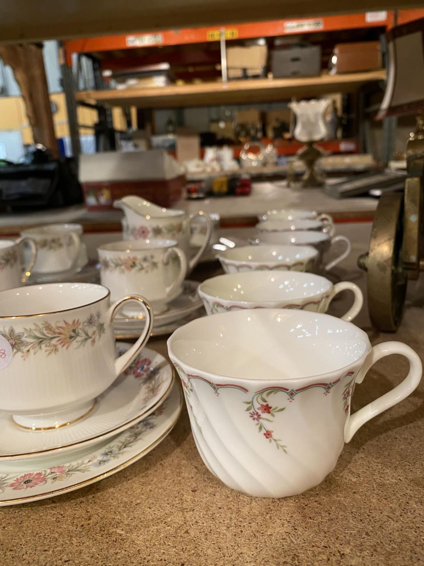 FIVE SETS OF OF PARAGON BELINDA TRIOS WITH SUGAR BOWL CREAMER AND SERVING PLATE. PLUS SIX - Image 3 of 4