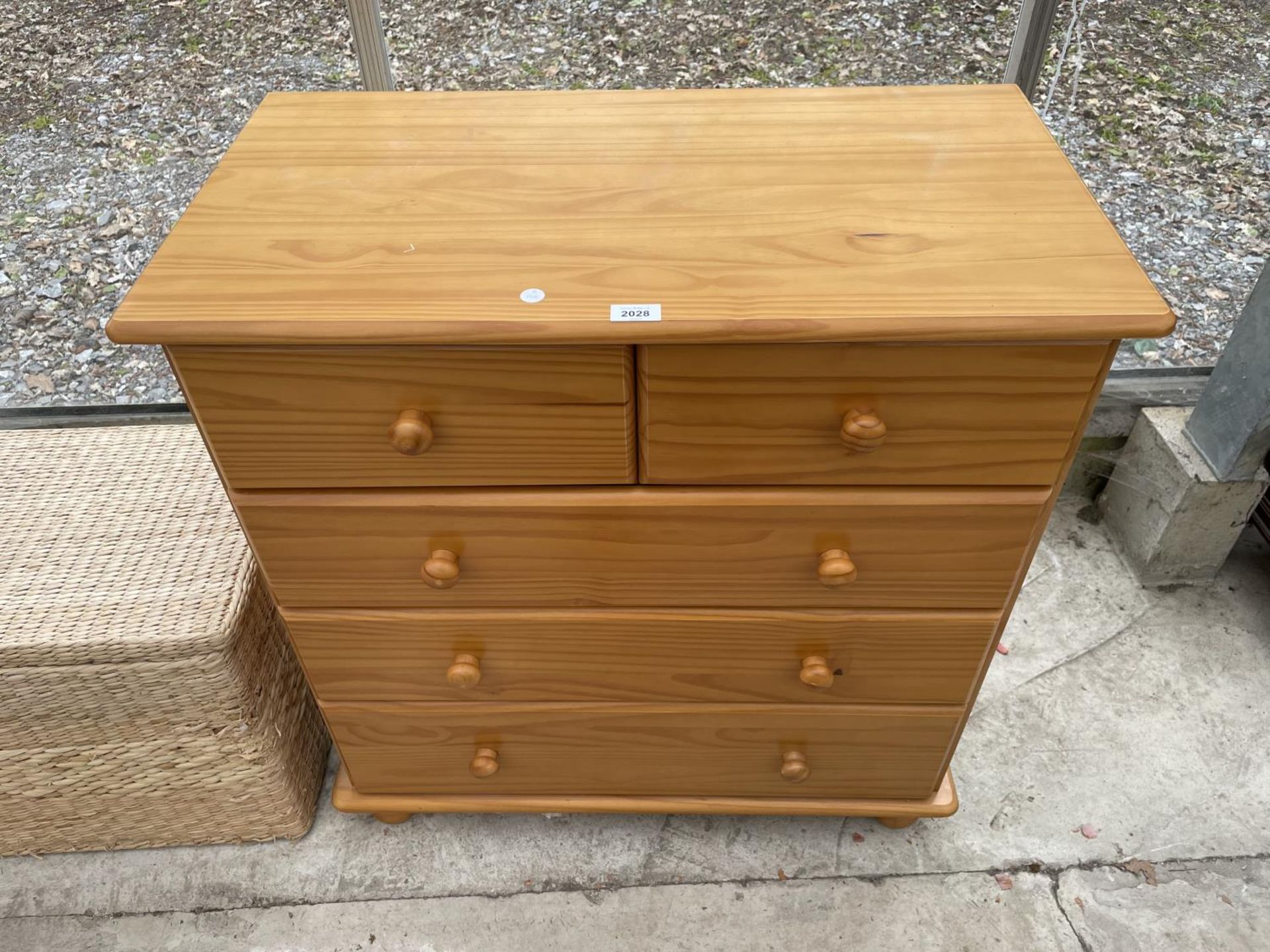 A MODERN PINE CHEST OF TWO SHORT AND THREE LONG DRAWERS, 31.5" WIDE