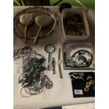 A MIXED COLLECTION TO INCLUDE SILVER PLATED DECORATIVE CHARGER, VINTAGE DRESSING TABLE HAND HELD