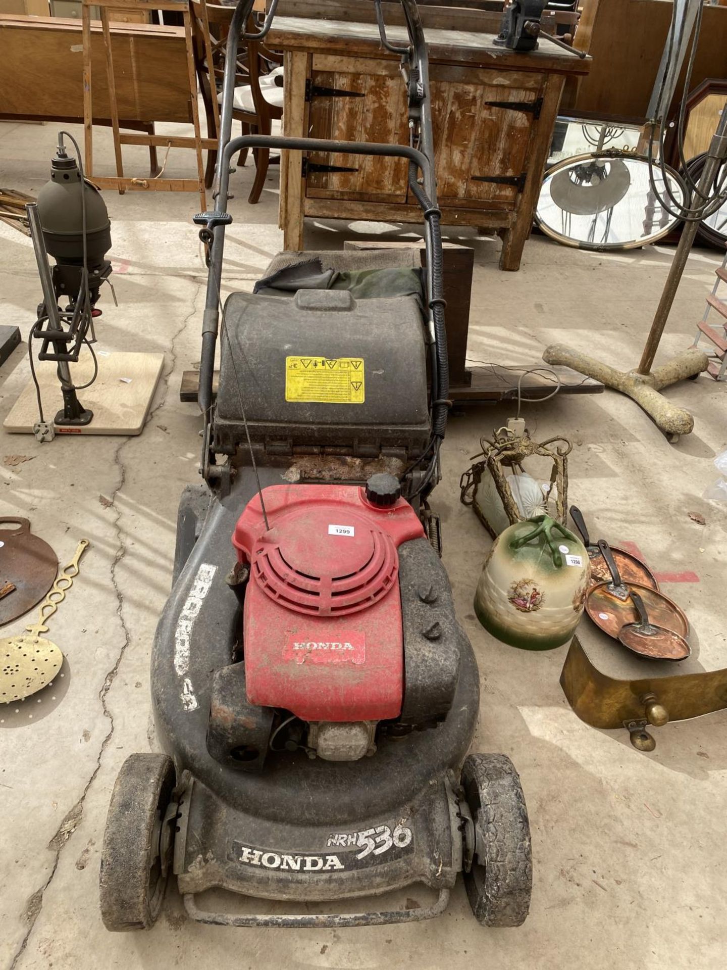 A HONDA HRH536 PETROL LAWNMOWER WITH GRASS BOX