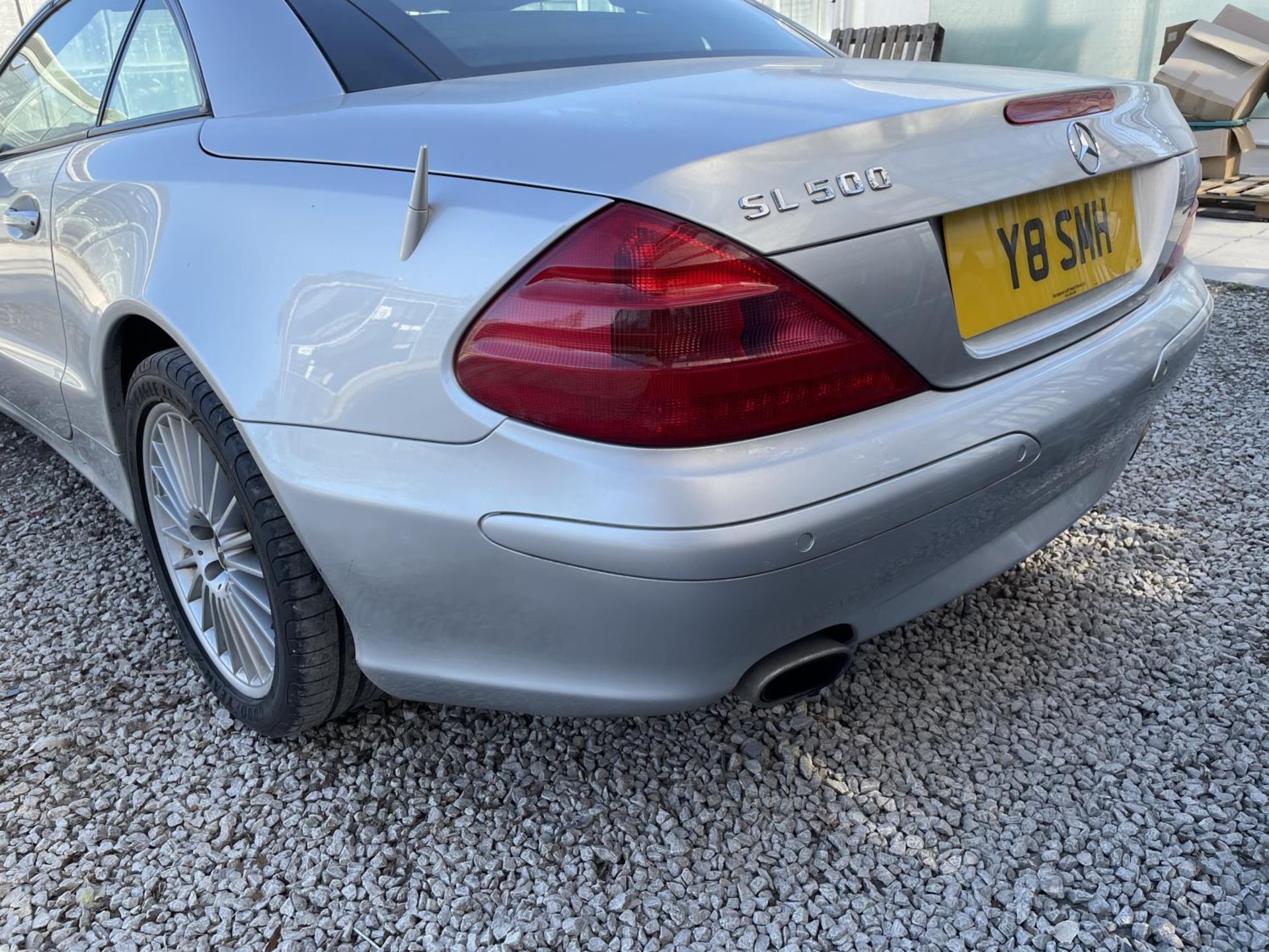 A 2004 MERCEDES SL 350 AUTO CONVERTIBLE. REGISTRATION Y8 SMH. 3724 CC FROM A DECEASED'S ESTATE ( - Image 5 of 21