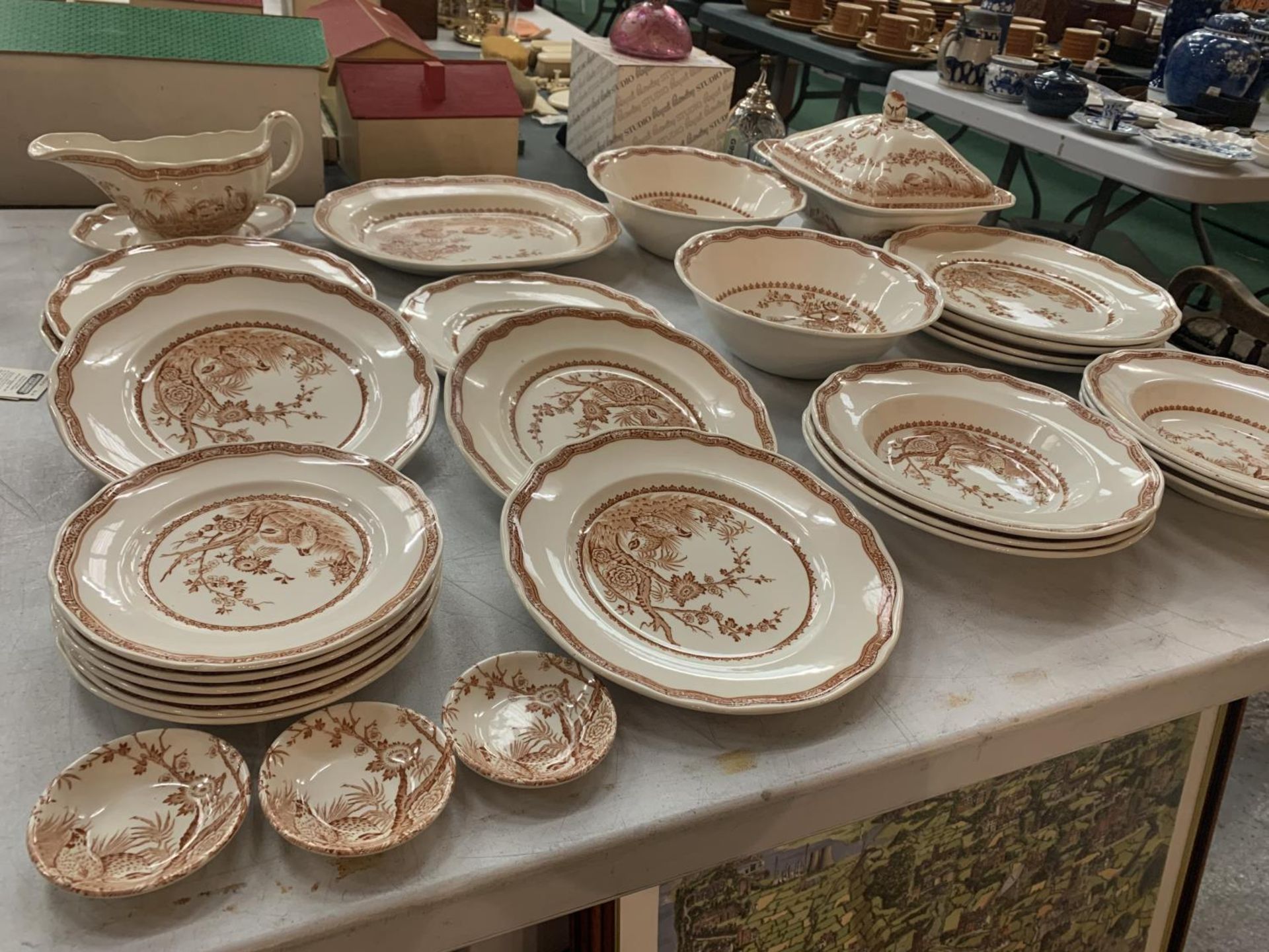 A FURNIVALS QUAIL DINNER SERVICE TO INCLUDE A SELECTION OF BOWLS, PLATES AND SERVING DISHES ETC - Image 3 of 4