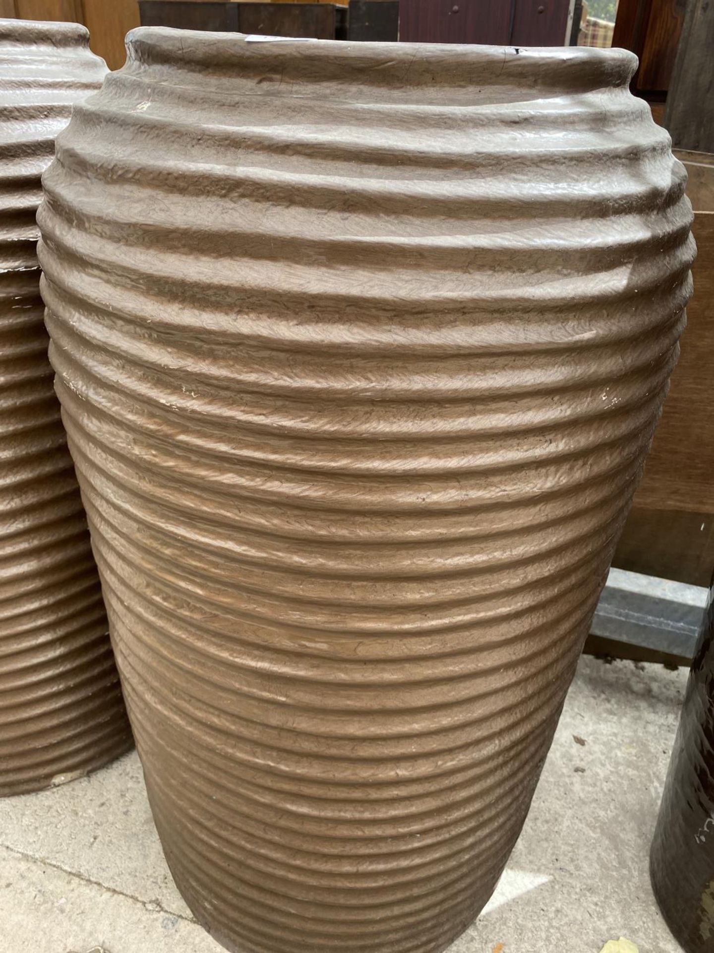 A PAIR OF DECORATIVE BROWN FIBRE GLASS BEE HIVE STYLE PLANTERS (H:90CM) - Image 2 of 3