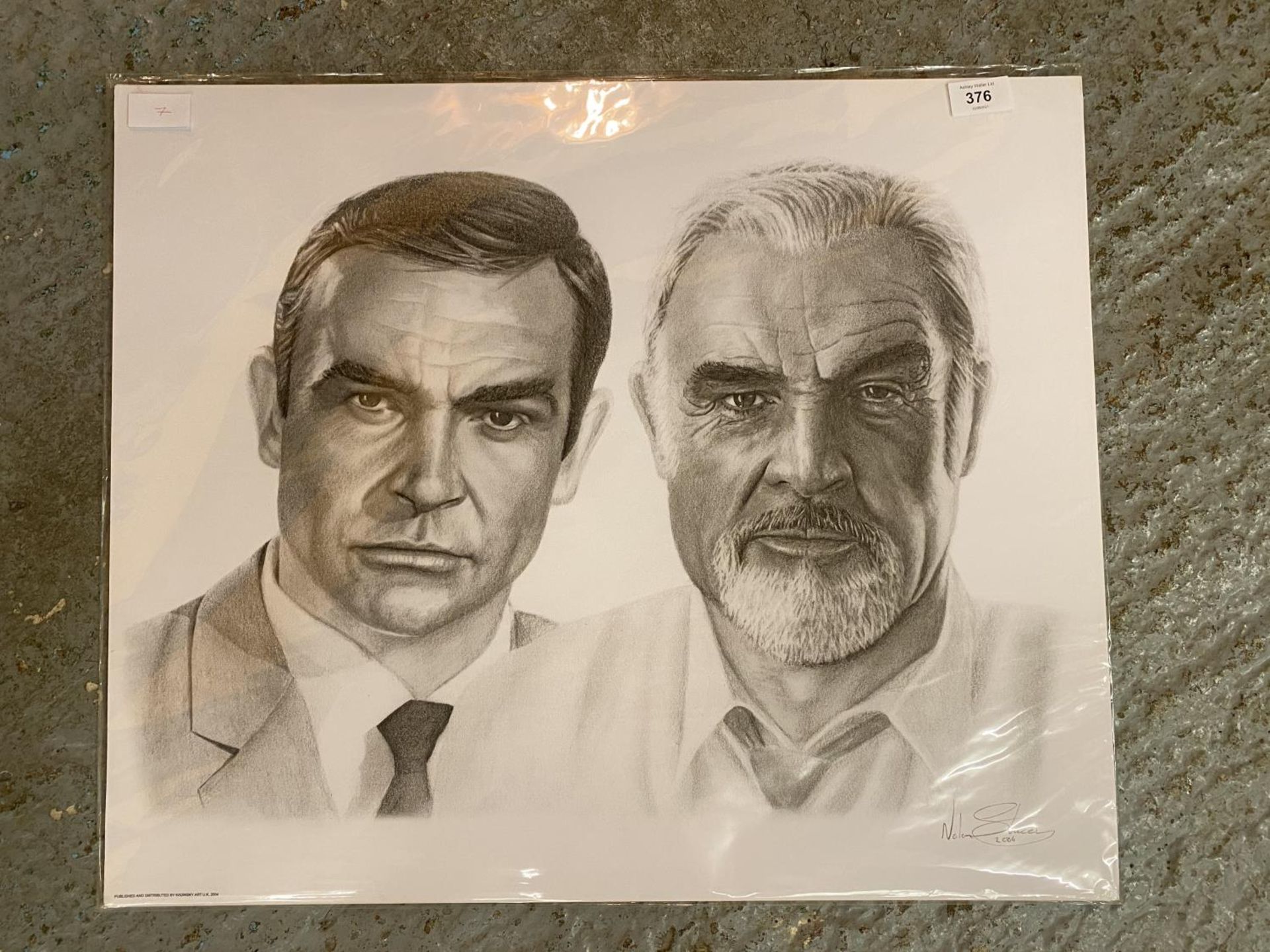 BLACK AND WHITE SKETCH STYLE PICTURE OF SEAN CONNERY