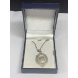 A HALLMARKED BIRMINGHAM 1953 MEDAL AND CHAIN IN A PRESENTATION BOX