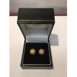 A PAIR OF 9 CARAT GOLD ETRUSCIAN STYLE EARRINGS WITH A DIAMOND CHIP IN A PRESENTATION BOX