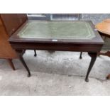A CUTLERY CANTEEN TABLE ON CABRIOLE LEGS WITH INSET LEATHER TOP (NO CUTLERY) - 30" X 18"