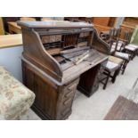 AN EARLY 20TH CENTURY OAK DOUBLE PEDESTAL ROLL TOP DESK, 50" WIDE, ENCLOSING EIGHT DRAWERS, NB. IN