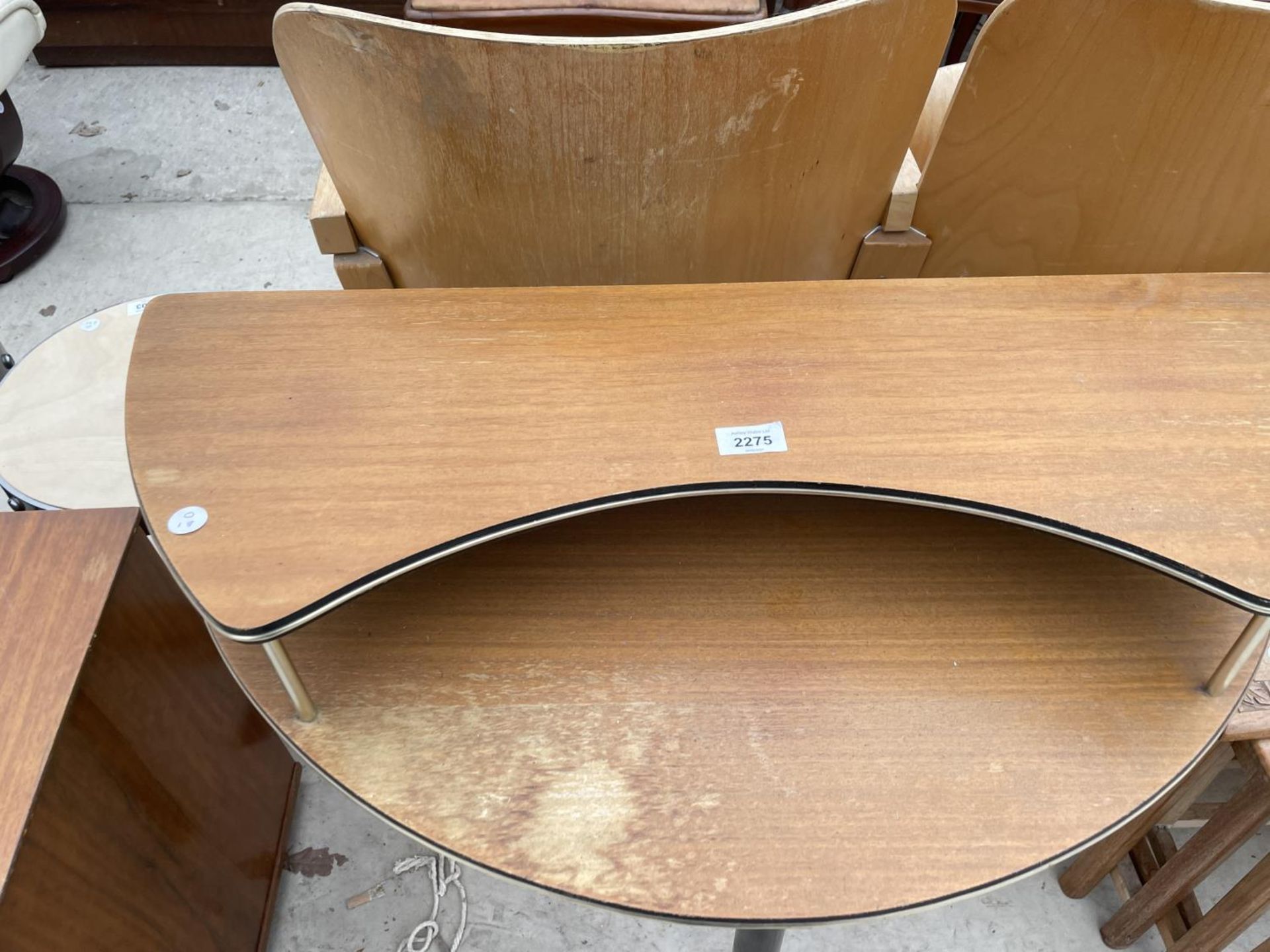 A RETRO TEAK CONSOLE TABLE ON BLACK LEGS - Image 2 of 3