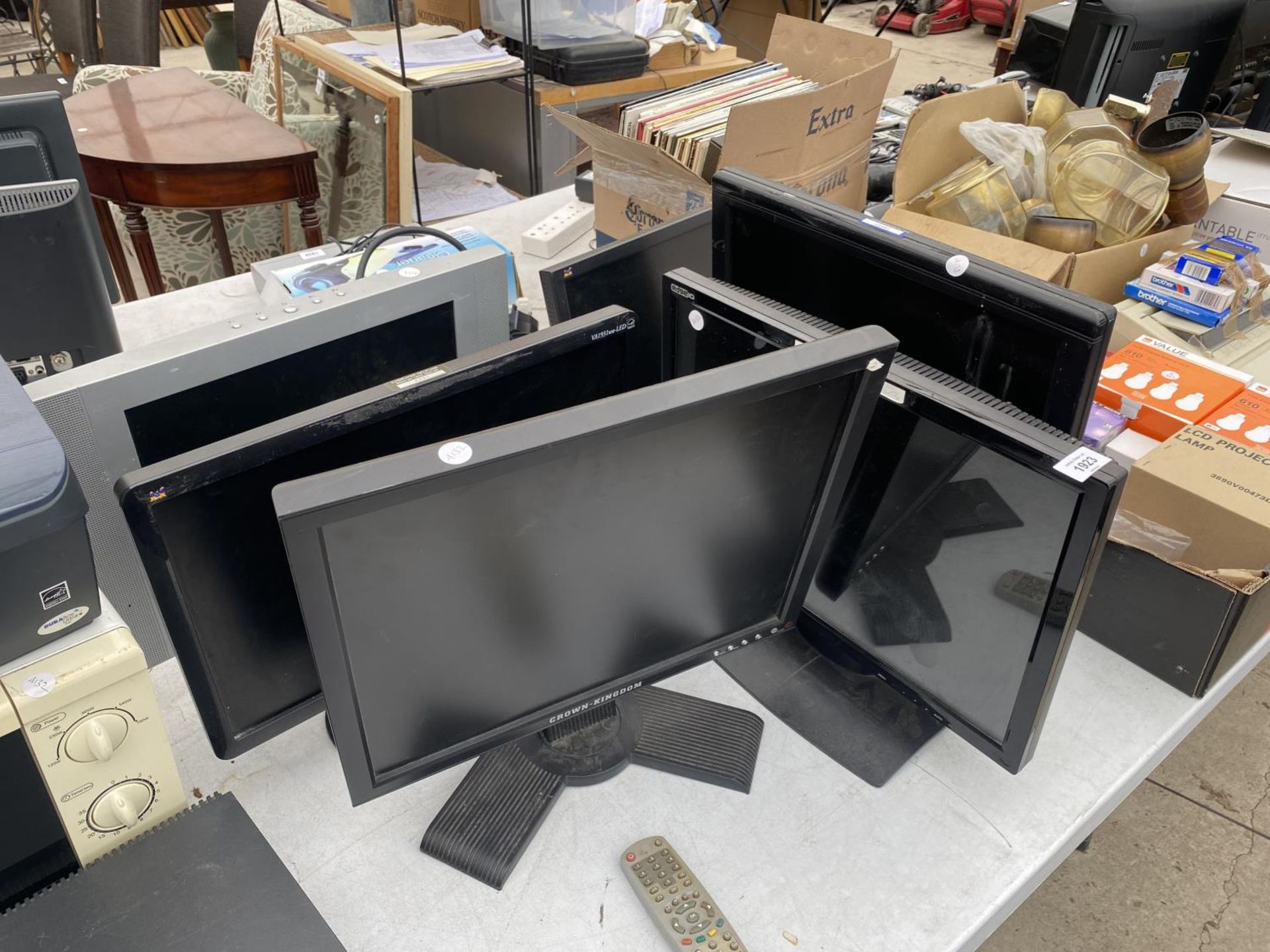 A GROUP OF SIX VARIOUS MONITORS, AN EPSON PRINTER AND A MICROWAVE ETC - Image 4 of 4