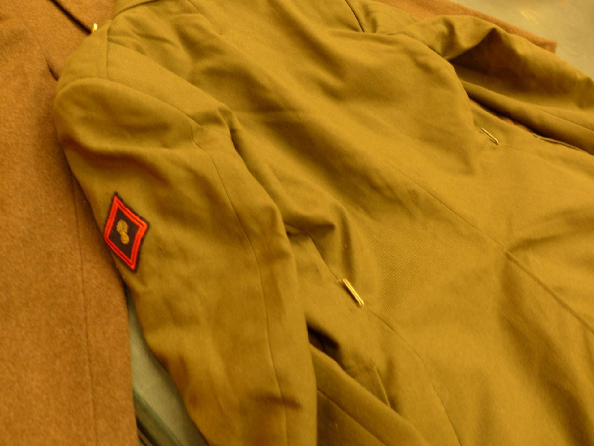 A FRENCH ARMY TUNIC AND A FRENCH ARMY GREAT COAT, SIZE 38-40" CHEST, 18" ARMPITS TO CUFF - Image 2 of 8