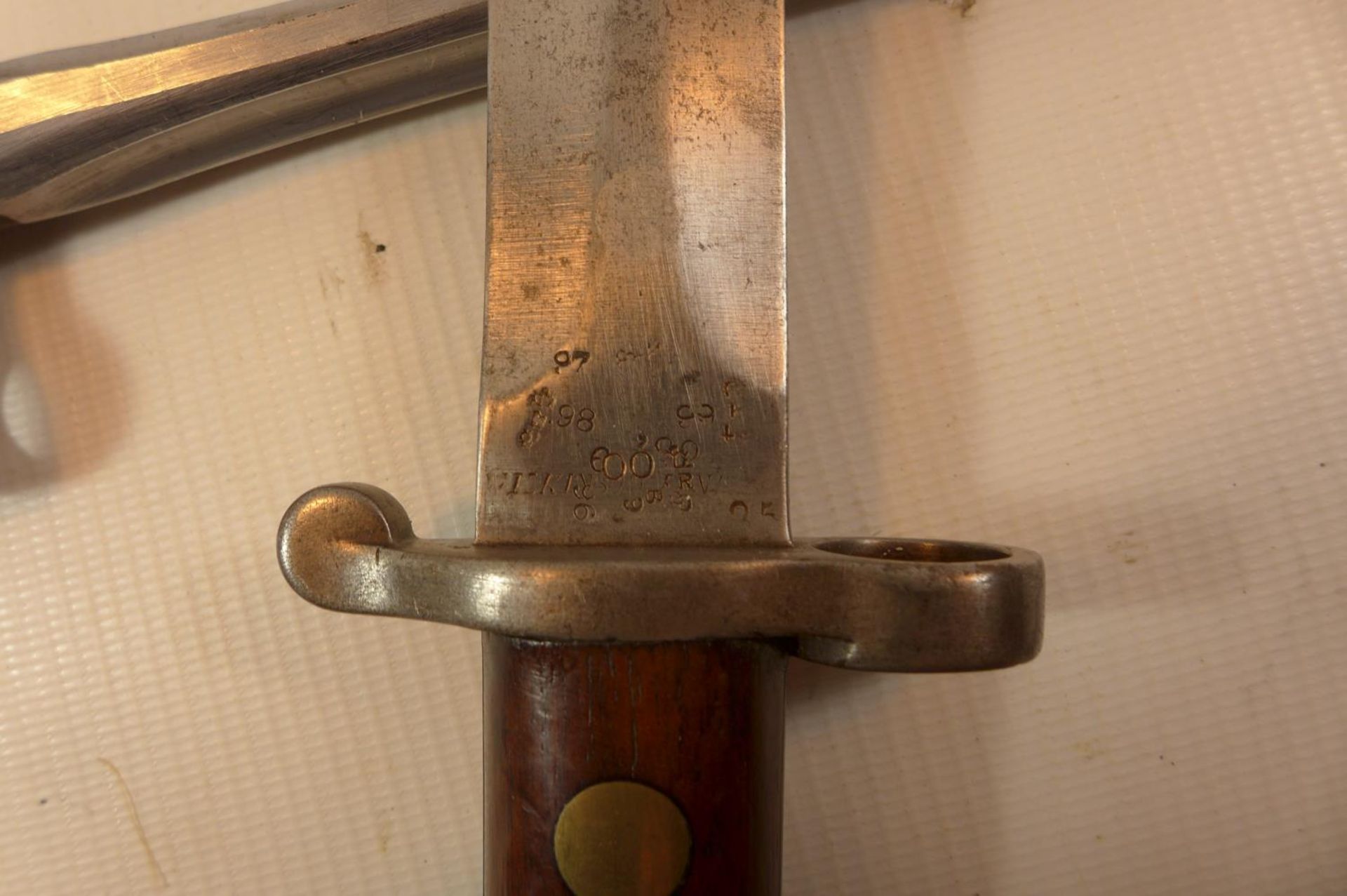 A BRITISH LEE METFORD 1888 BAYONET, TURKISH MAUSER (SHORTENED) AND A FOLDING SPIKE BAYONET (3) - Image 3 of 5