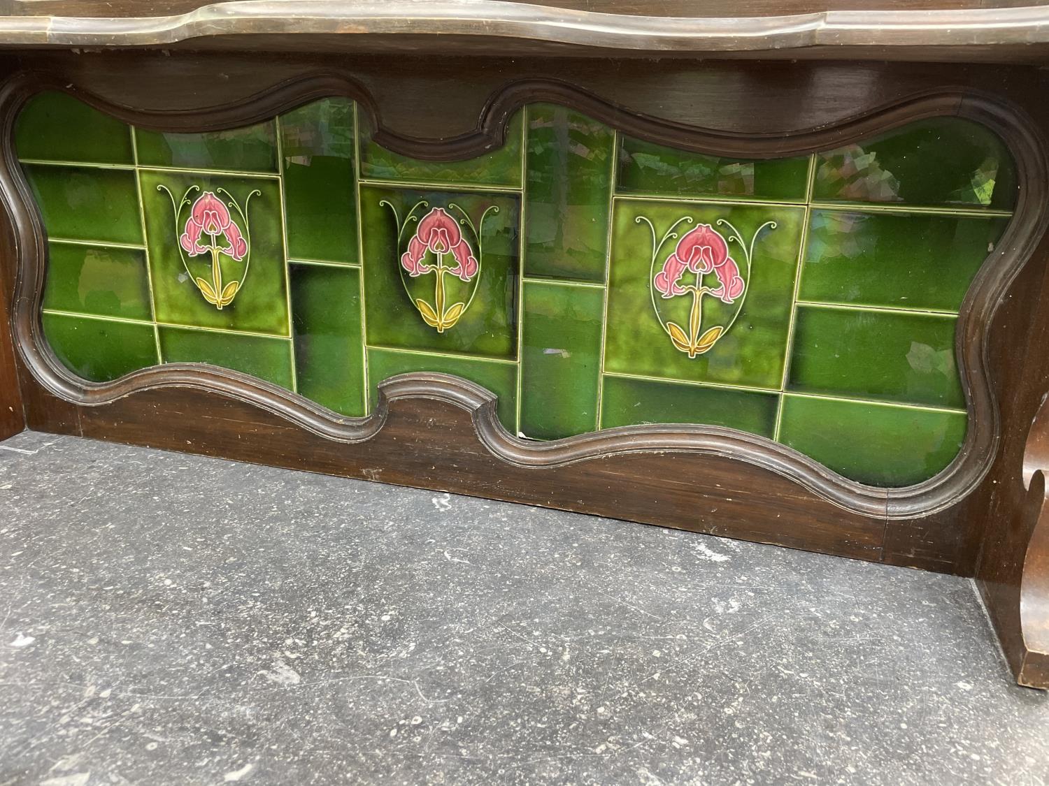 A VICTORIAN SATINWOOD MARBLE TOP WASHSTAND WITH TILED AND MIRRORED BACK, 42" WIDE - Image 4 of 6