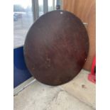 A VICTORIAN MAHOGANY LOO TABLE TOP, 60" DIAMETER