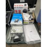 AN ASSORTMENT OF ITEMS TO INCLUDE A SONY HANDYCAM AND SPOTLIGHTS ETC
