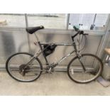 A GENTS SHADOW RIVER ALL TERRAIN 18 SPEED BIKE