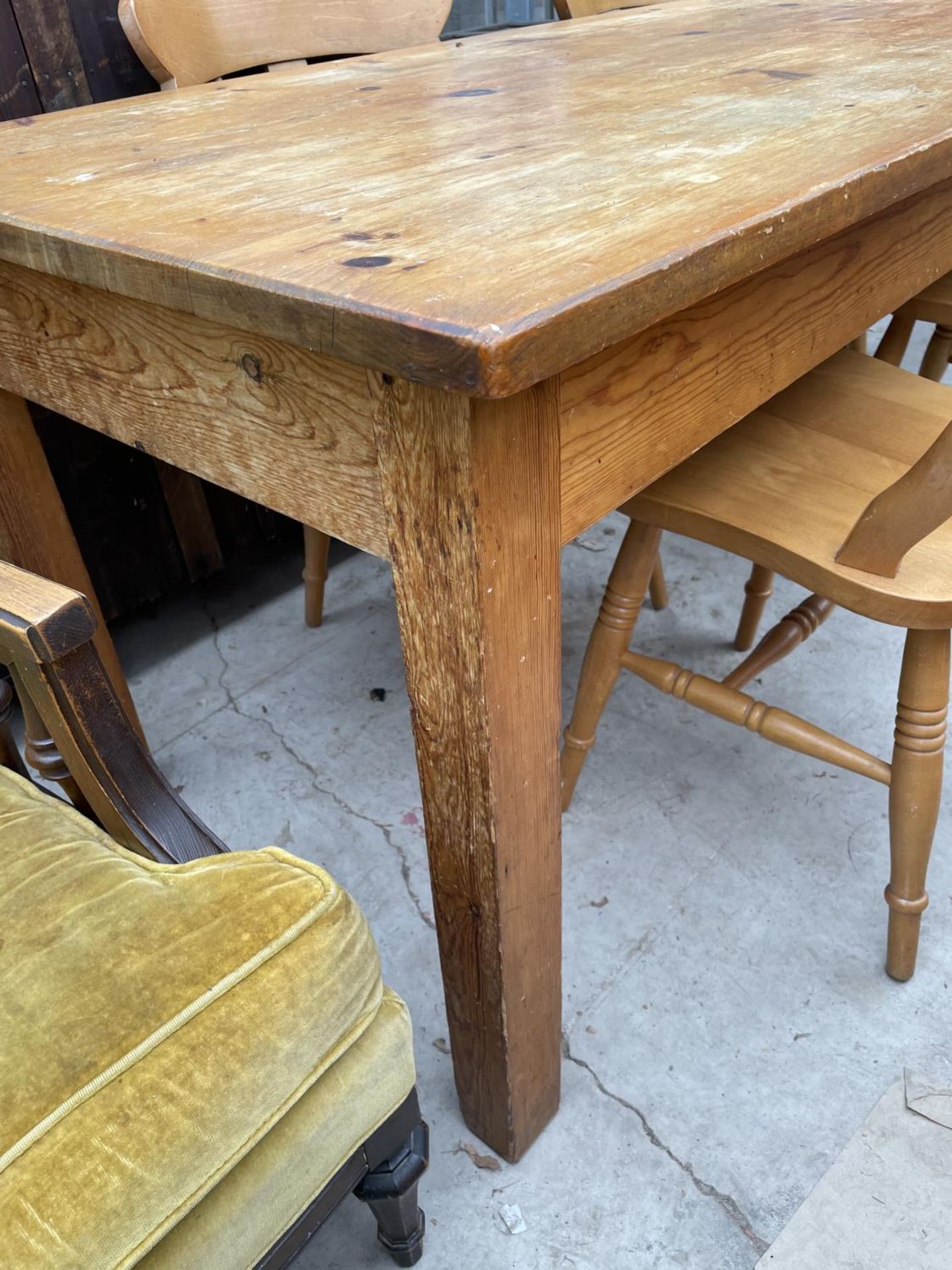 A VICTORIAN STYLE PINE FARMHOUSE KITCHEN TABLE, 74X32" AND FOUR CHAIRS - Image 3 of 5