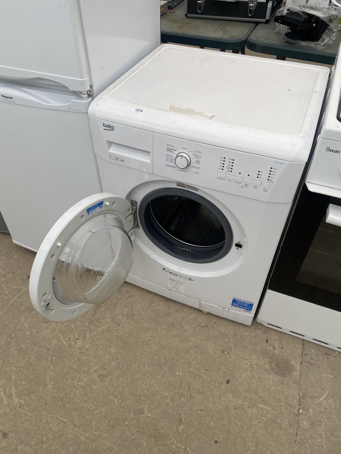 A WHITE BEKO 7KG WASHING MACHINE BELIEVED IN WORKING ORDER BUT NO WARRANTY - Image 4 of 4