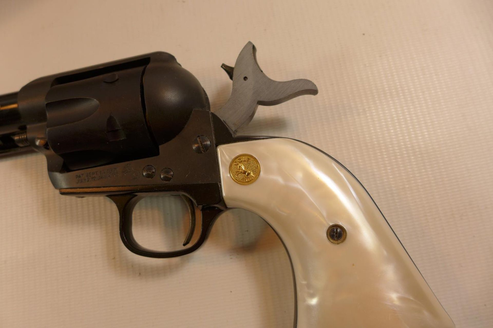 A BOXED CASED REPLICA, BLANK FIRING CALIBRE REVOLVER WITH A 19CM BARREL - Image 4 of 5