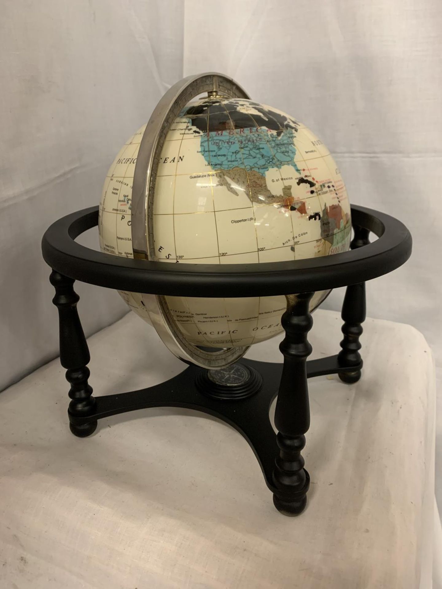 A WORLD GLOBE ON A STAND WITH SEMI PRECIOUS STONES AND AGATE - Image 2 of 3