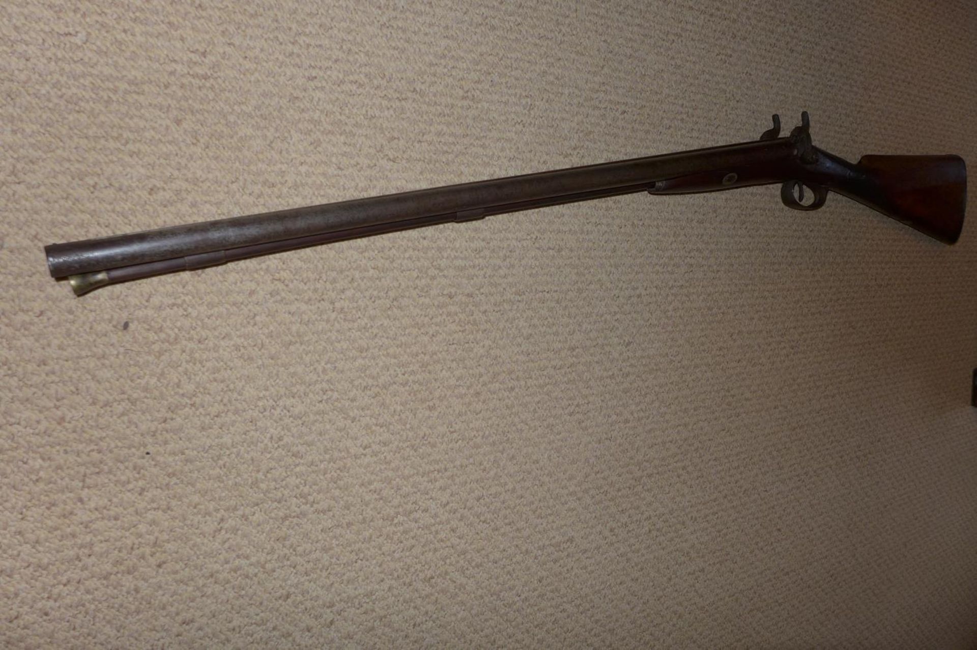 A DOUBLE BARRELED SIDE BY SIDE PERCUSSION CAP SHOTGUN BY DURS EGG WITH A 71CM BARREL. ENGRAVED LOCKS - Image 2 of 6