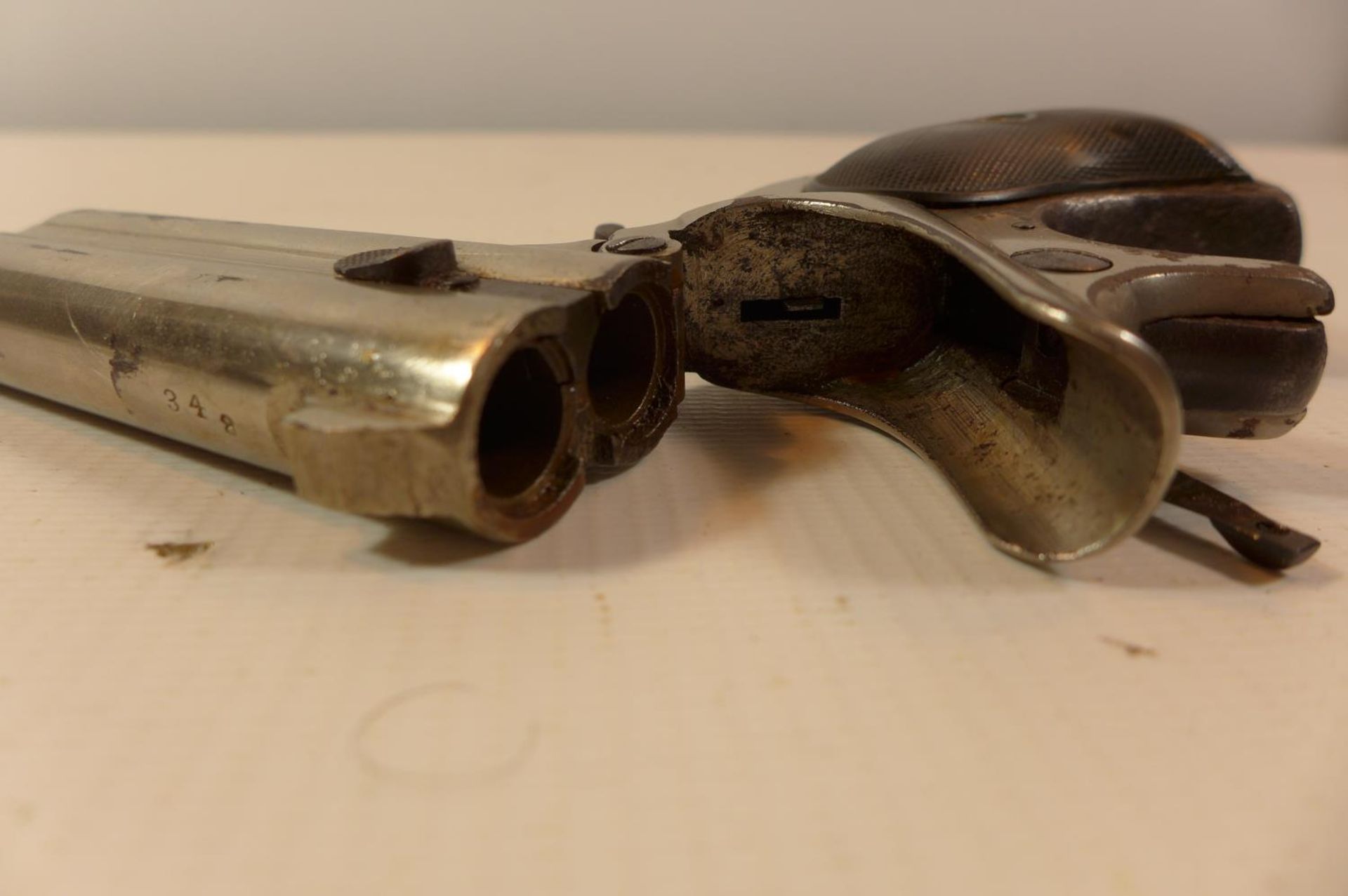 A REMINGTON 41 CALIBRE RIMFIRE OVER AND UNDER DERRINGER, WITH A 7.5CM BARREL MARKED REMINGTON ARMS - Image 9 of 9