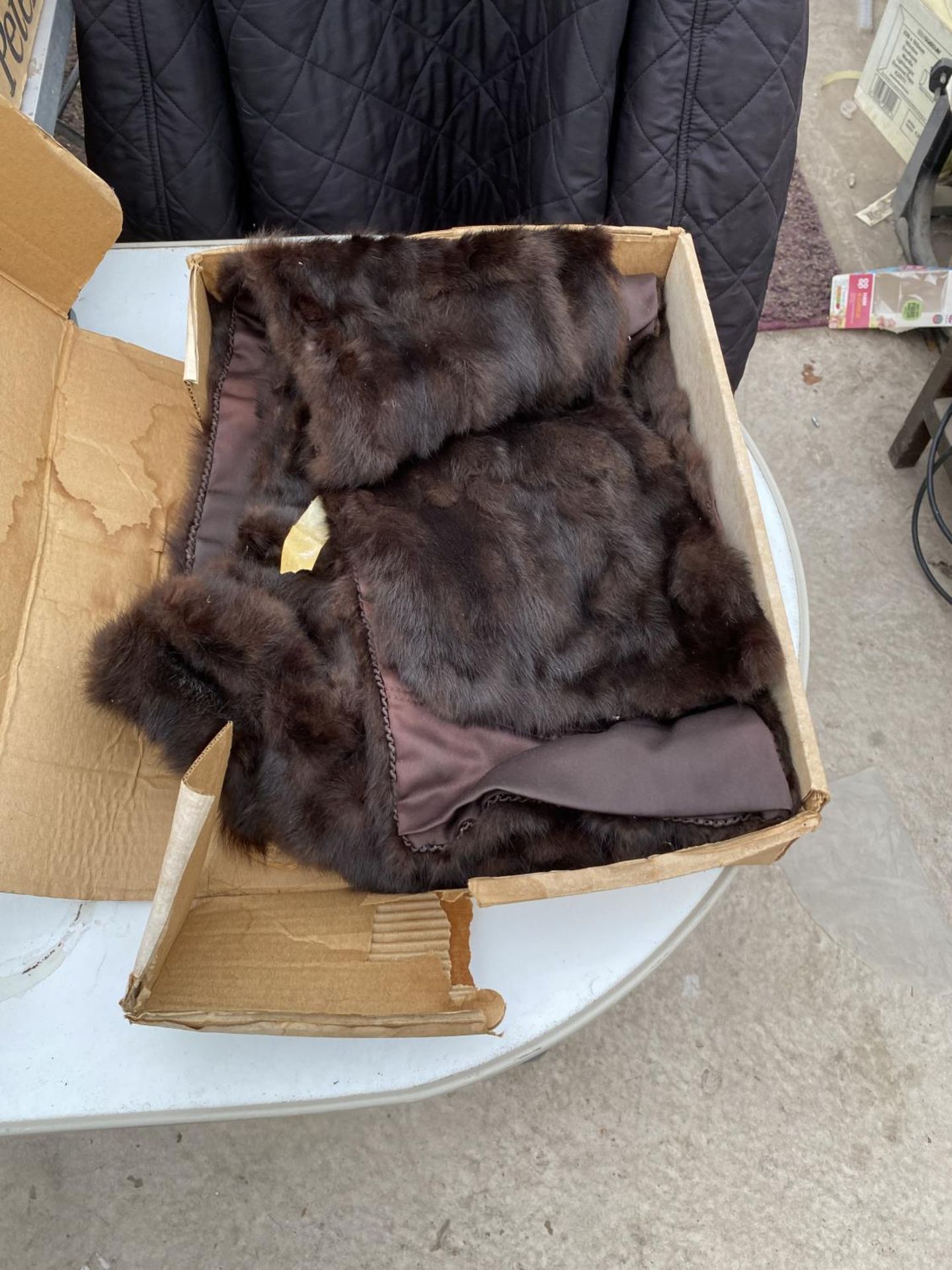 A FUR STOLE