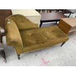 A MODERN CHAISE LONGUE ON TURNED LEGS