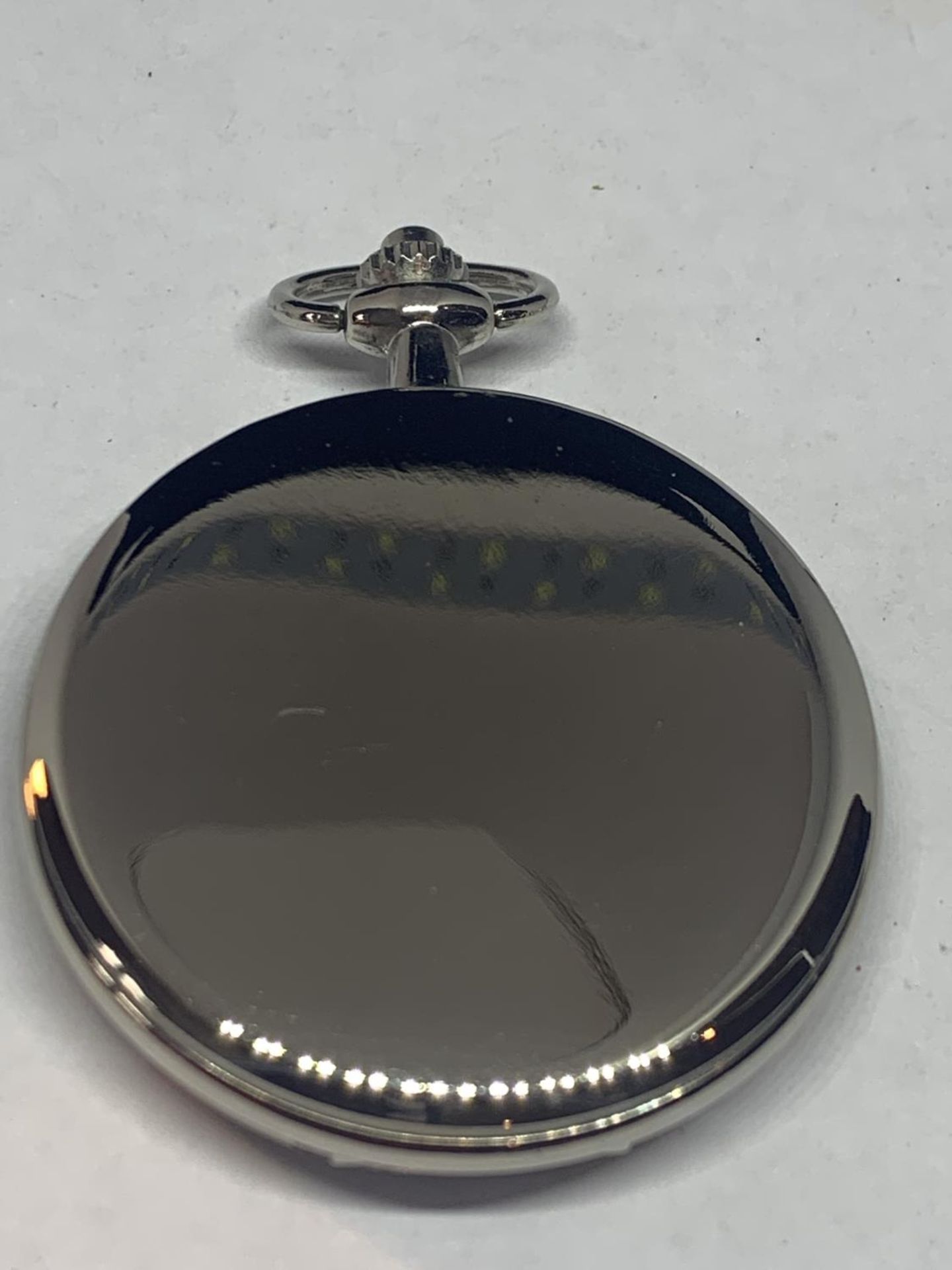 A WHITE METAL POCKET WATCH WITH BLUE ENAMEL STRIPES - Image 2 of 3