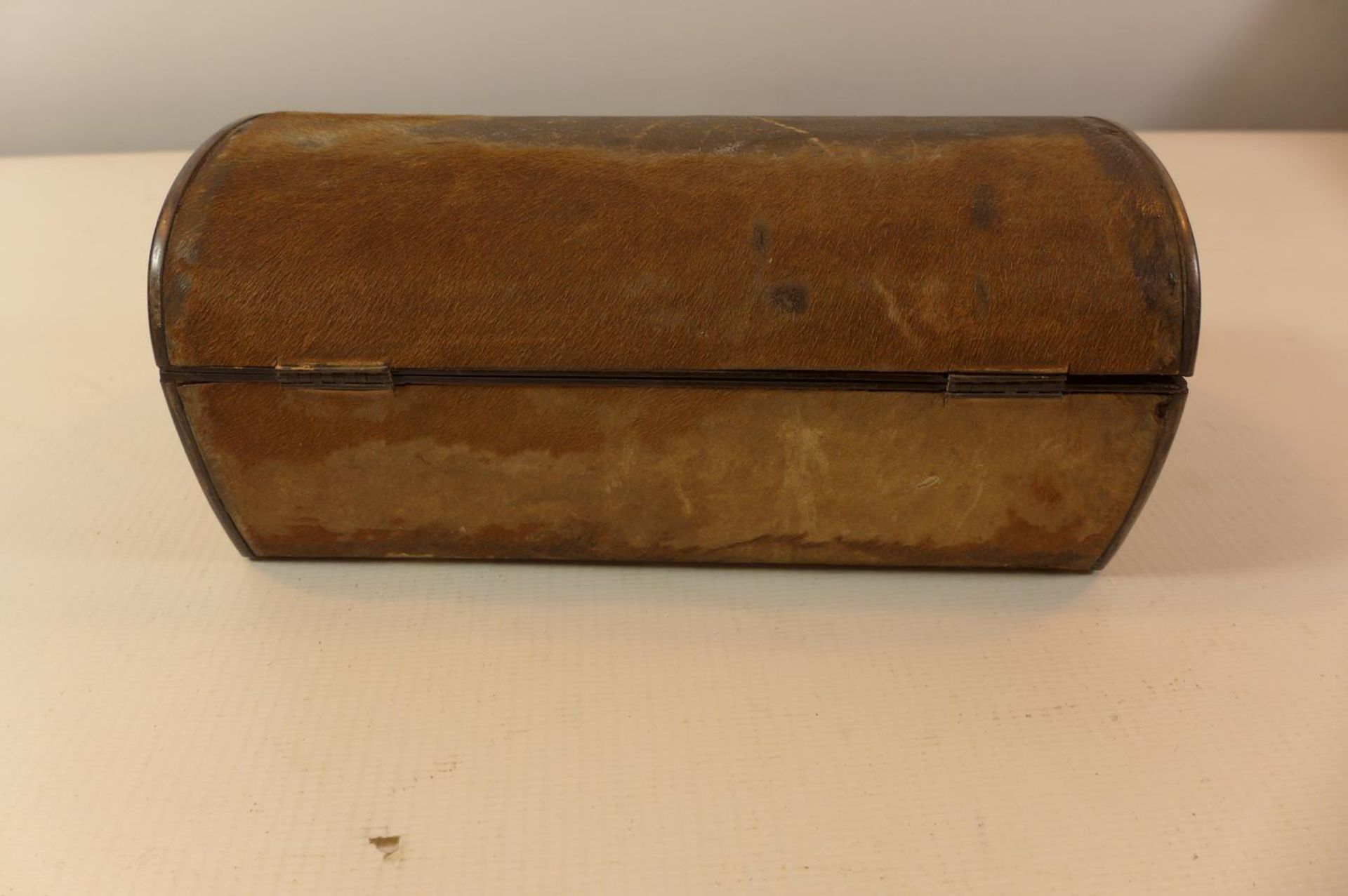 A NAPOLIONIC WAR PERIOD DOMED BOX WITH THE INSCRIPTION "LIEUTENANT ROBERT SPENS PARK 58TH REGIMENT - Image 4 of 8