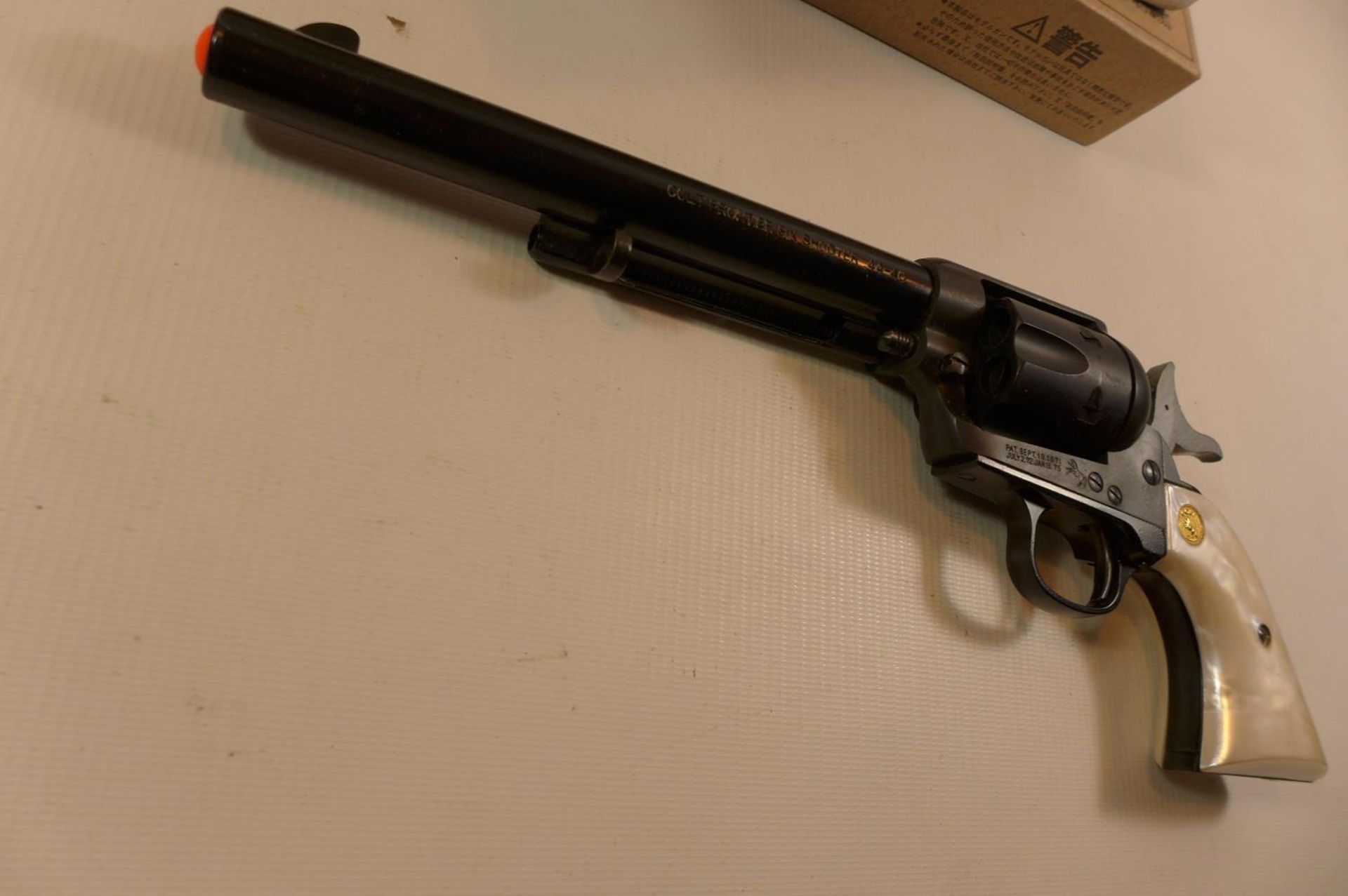 A BOXED CASED REPLICA, BLANK FIRING CALIBRE REVOLVER WITH A 19CM BARREL - Image 3 of 5