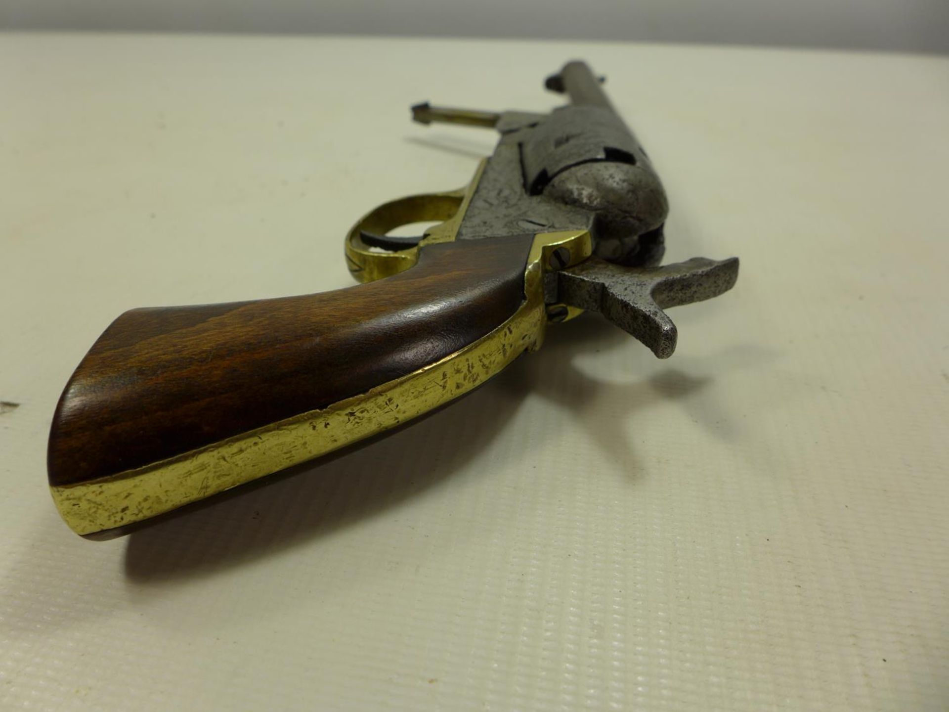 AN AMERICAN COLT EXTRA FIVE, SHOT .35 CALIBRE REVOLVER, 12CM BARREL - Image 7 of 9