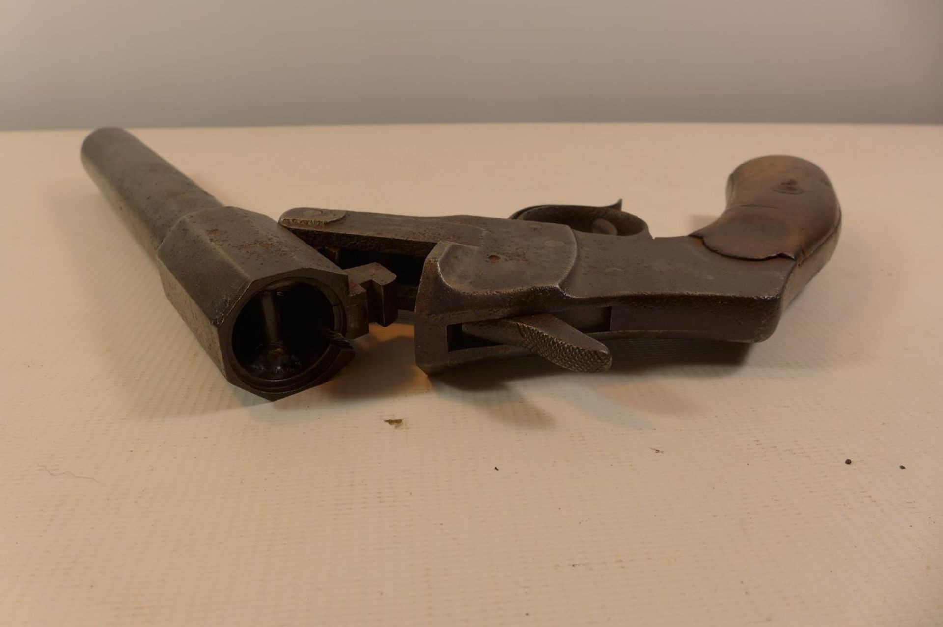 A DEACTIVATED WORLD WAR II NAZI GERMANY HEBEL 27M FLARE PISTOL, 9" BARREL - Image 4 of 5